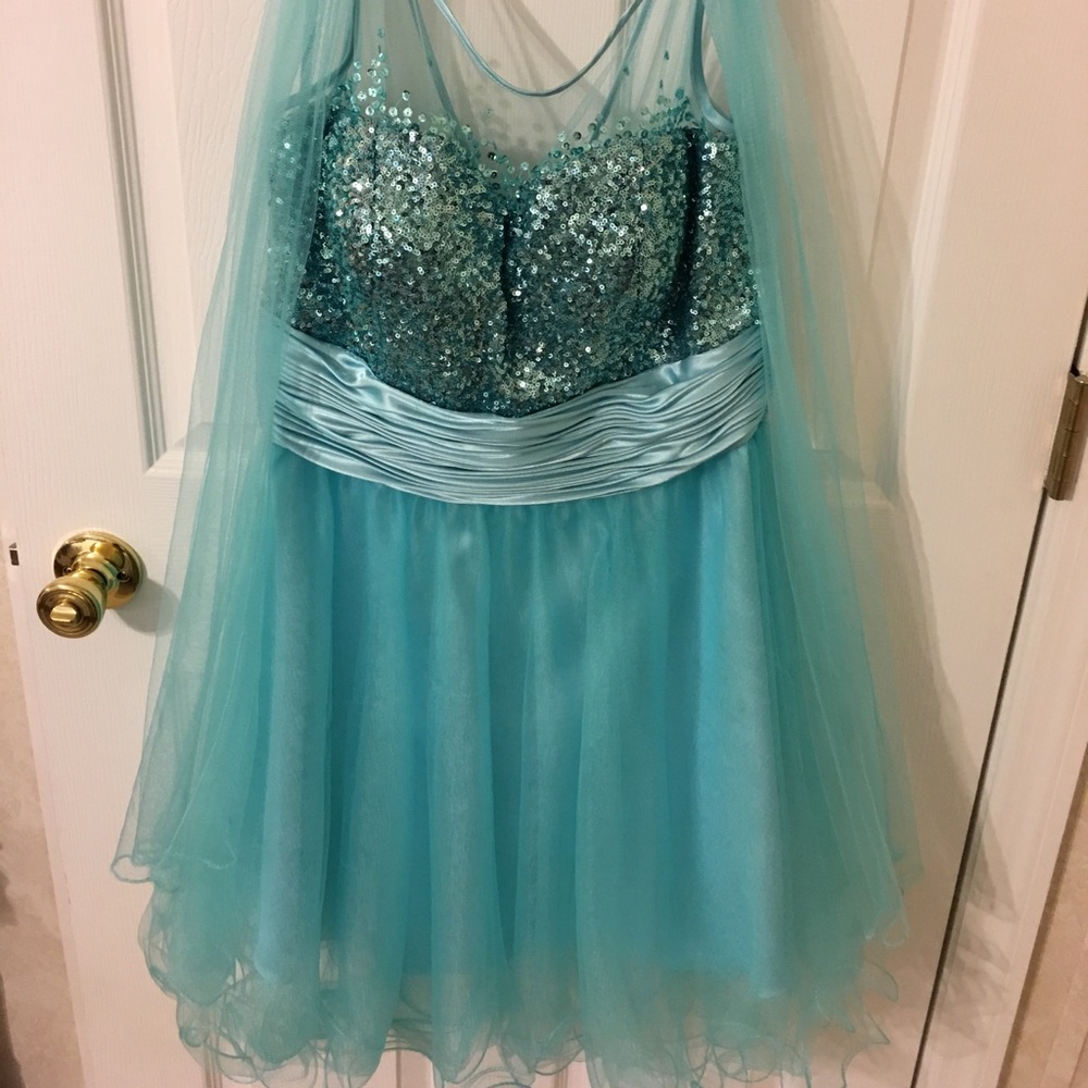 Adorable Formal Cocktail Dress
